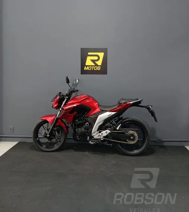 Moto Yamaha YS 250 Fazer 2022 ABS