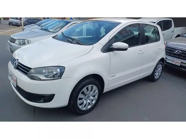 Carro Volkswagen Fox 2013 1.6 VHT (Flex)
