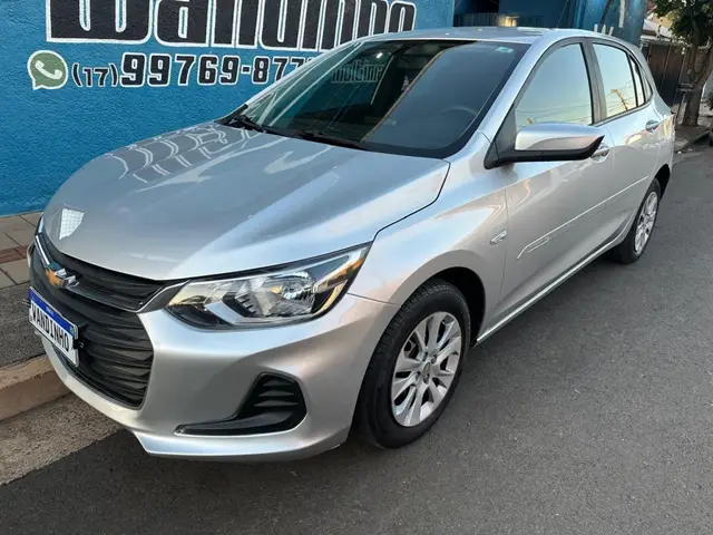 Carro Chevrolet Onix 2020 1.0 (Flex)