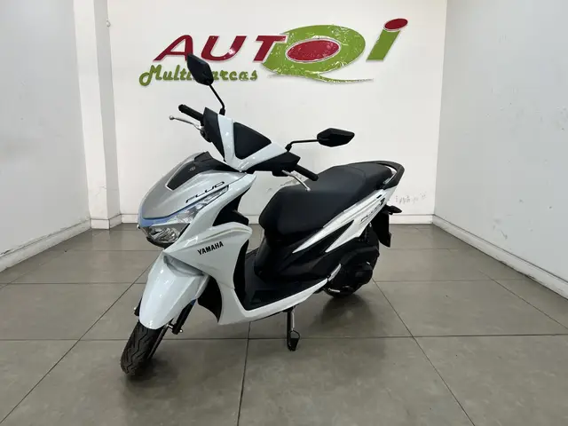 Moto Yamaha Fluo 2026 Hybrid Connected