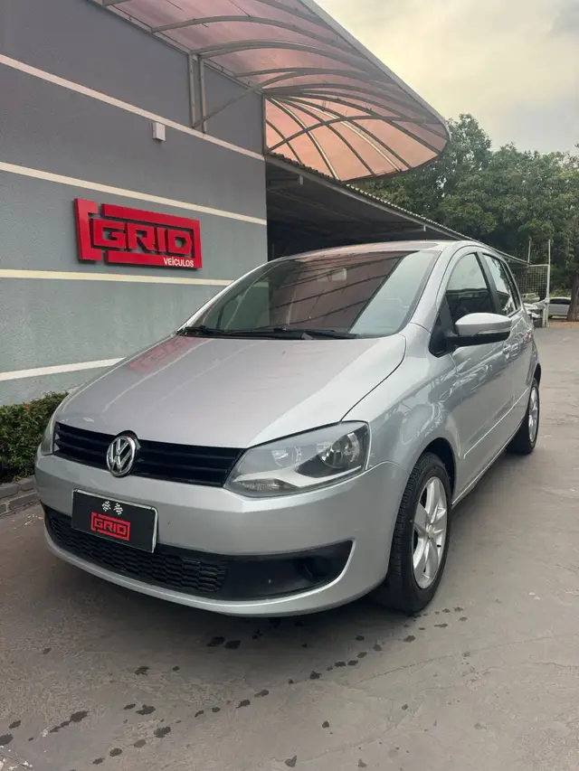 Carro Volkswagen Fox 2013 1.0 TEC (Flex) 2p