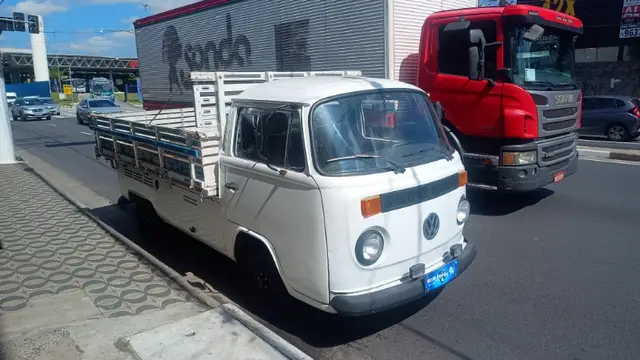 Carro Volkswagen Kombi Pick-Up 1992 1.6 (cab. simples)