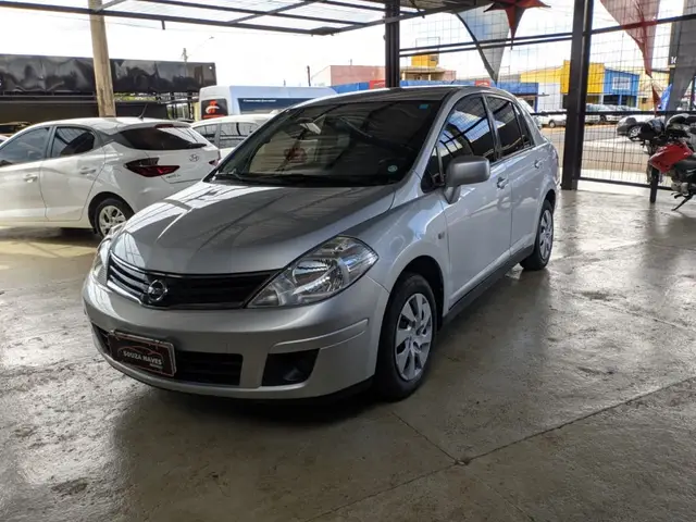 Carro Nissan Tiida Sedan 2011 1.8 16V (Flex)