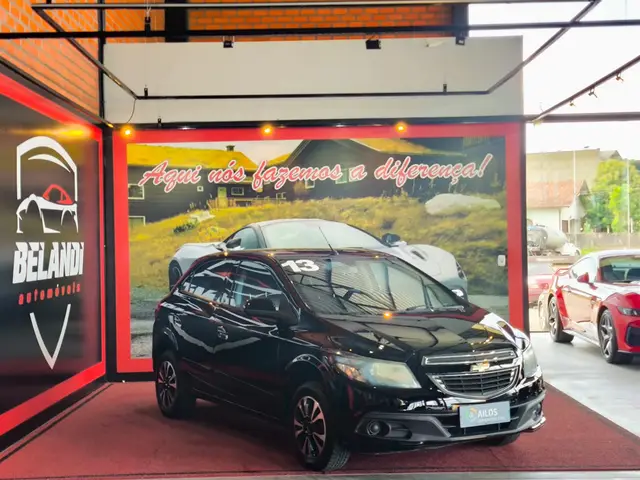 Carro Chevrolet Onix 2013 1.4 LTZ SPE/4