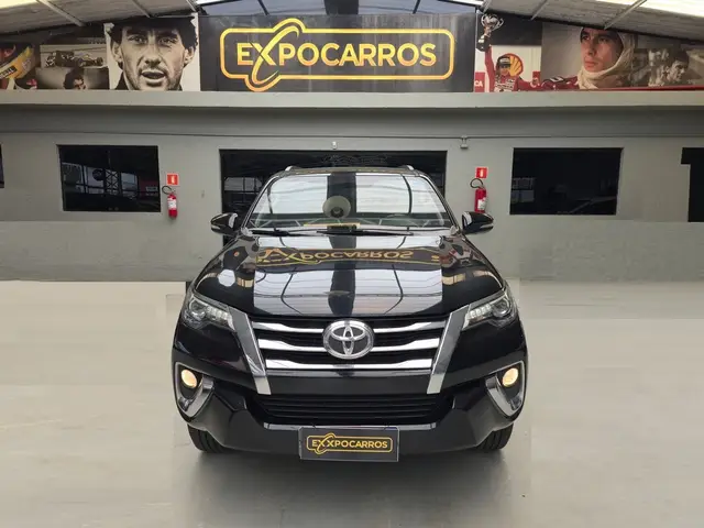 Carro Toyota SW4 2016 4.0 VVT-I SRX 7L 4x4