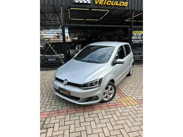 Carro Volkswagen Fox 2016 1.6 MSI Rock in Rio (Flex)