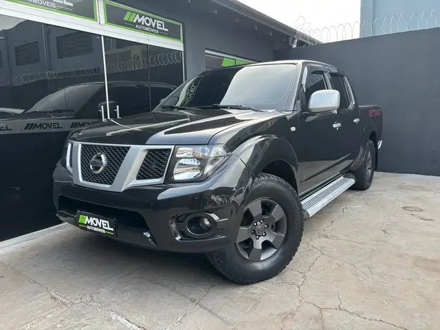 Carro Nissan Frontier 2014 2.5 TD CD 4x2 SV Attack