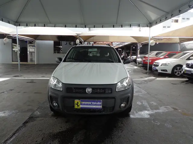 Carro Fiat Strada 2015 Working 1.4 (Flex) (Cabine Dupla)