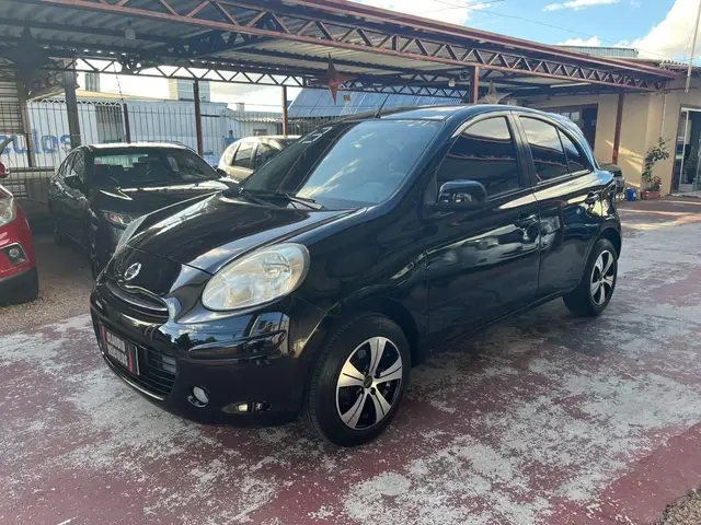 Carro Nissan March 2013 1.6 16V SV (Flex)