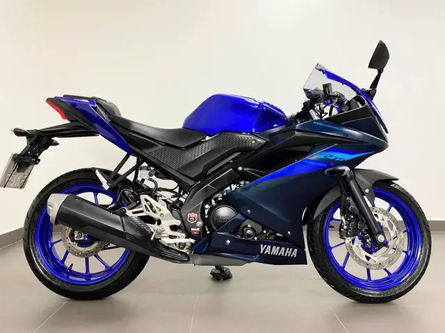 Moto Yamaha YZF R15 2025 ABS