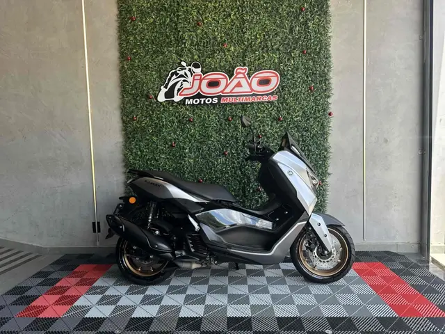 Moto Yamaha NMax 2025 Connected 160 ABS