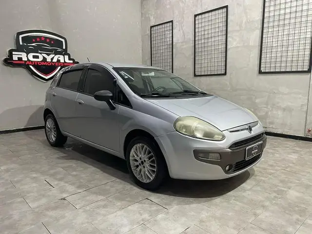 Carro Fiat Punto 2013 Essence 1.6 16V (Flex)