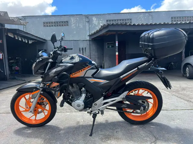 Moto Honda CB 250F Twister 2021 (CBS)