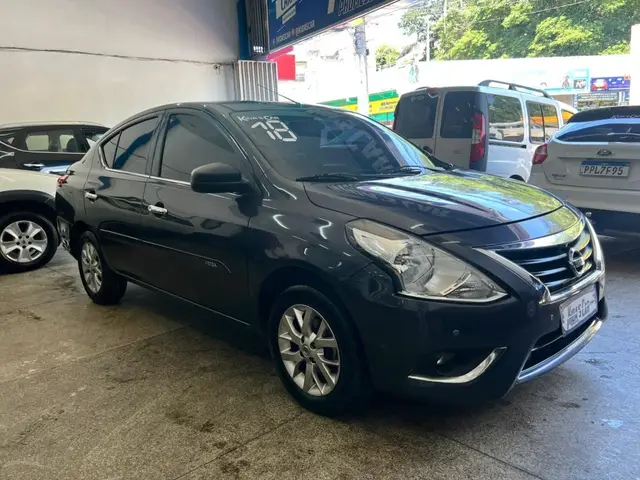 Carro Nissan Versa 2018 1.6 16V SV (Flex)