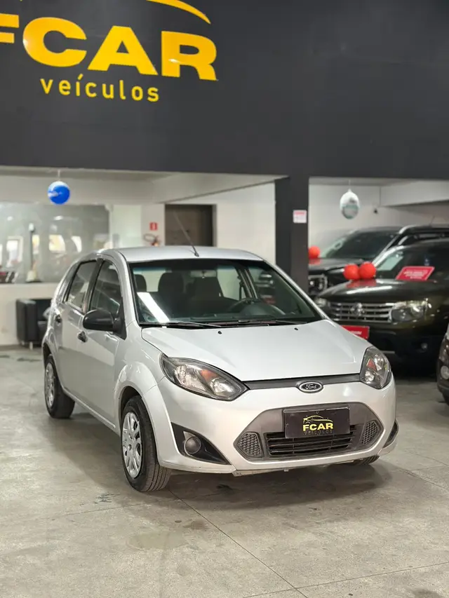 Carro Ford Fiesta Hatch 2013 Rocam 1.0 (Flex)