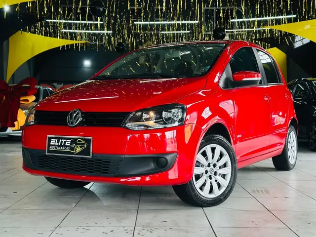 Carro Volkswagen Fox 2013 1.0 VHT (Flex) 4p