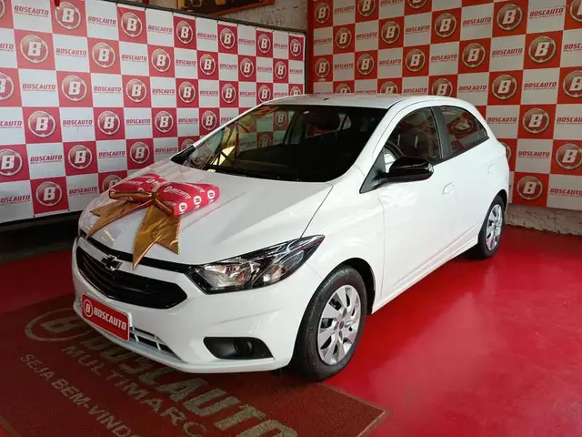 Carro Chevrolet Onix 2021 1.0 (Flex)