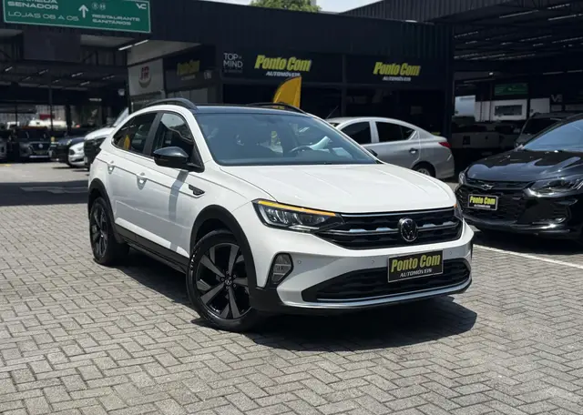 Carro Volkswagen Nivus 2023 Highline 200 TSI