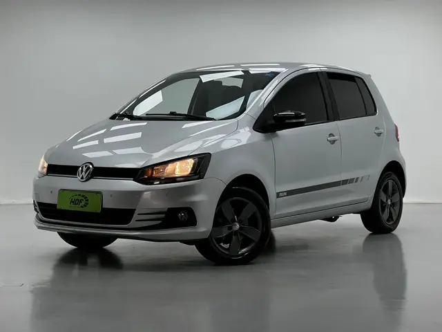 Carro Volkswagen Fox 2017 1.6 MSI Run (Flex)