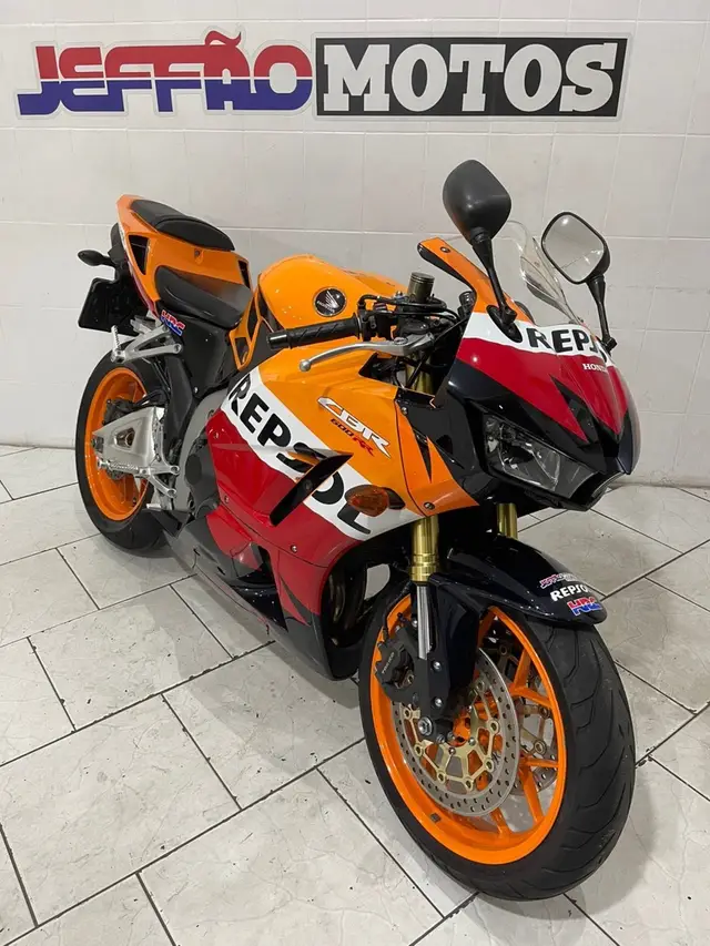 Moto Honda CBR 600 2013 RR (Standard)
