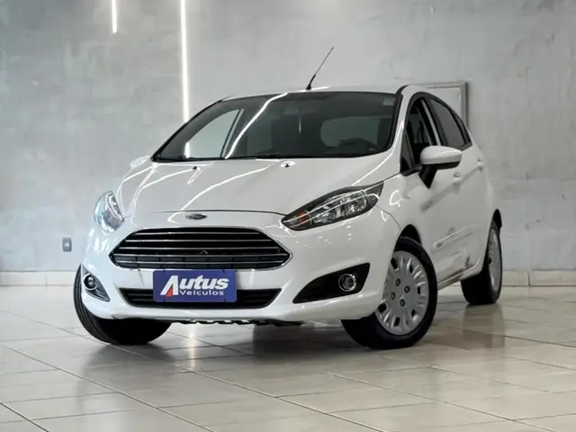 Carro Ford Fiesta Hatch 2016 1.6 (Flex)