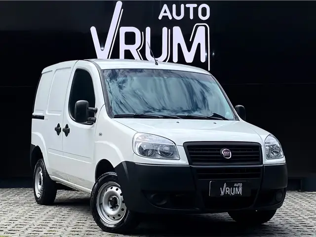Carro Fiat Doblò 2015 Attractive 1.4 8V (Flex)
