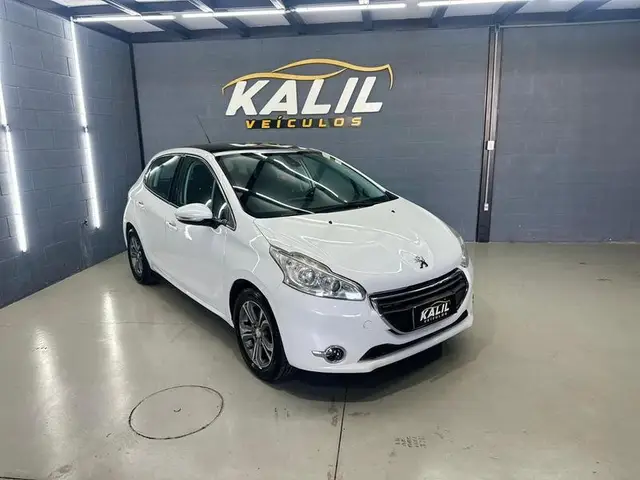 Carro Peugeot 208 2015 Griffe  1.6 16V (Flex) (Aut)