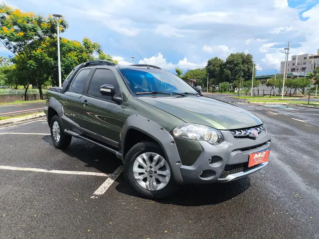 Carro Fiat Strada 2013 Adventure 1.8 16V Dualogic (Flex) (Cabine Dupla)