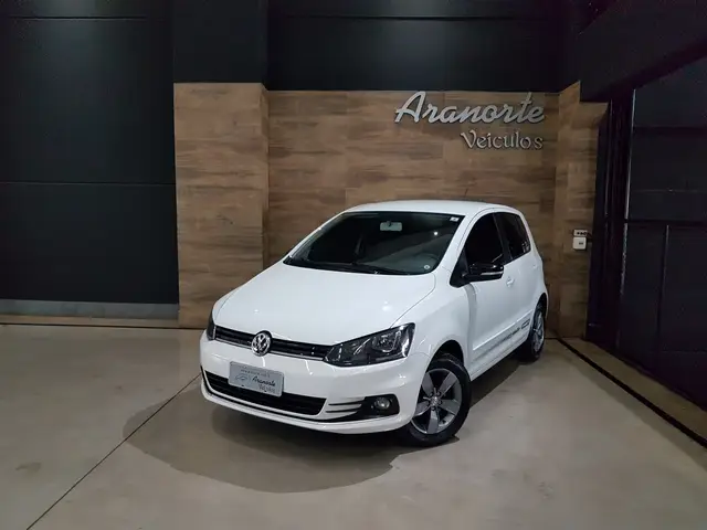 Carro Volkswagen Fox 2019 1.6 MSI Connect I-Motion (Flex)