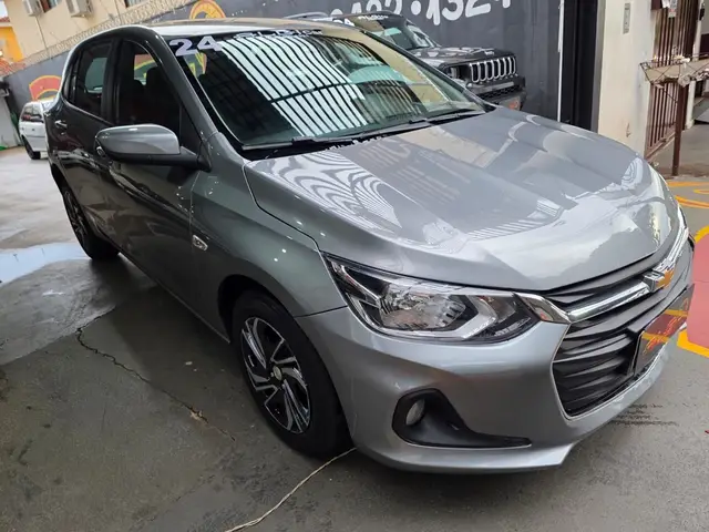 Carro Chevrolet Onix 2024 LT 1.0