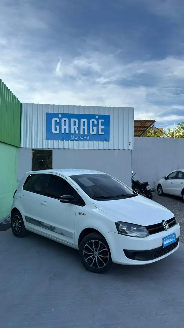 Carro Volkswagen Fox 2014 1.6 VHT Rock in Rio (Flex)