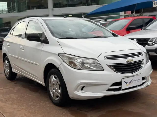 Carro Chevrolet Onix 2015 1.0 LT SPE/4
