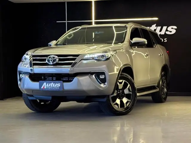 Carro Toyota SW4 2019 2.8 TDI SRX 7L 4x4 (Aut) (Diesel)
