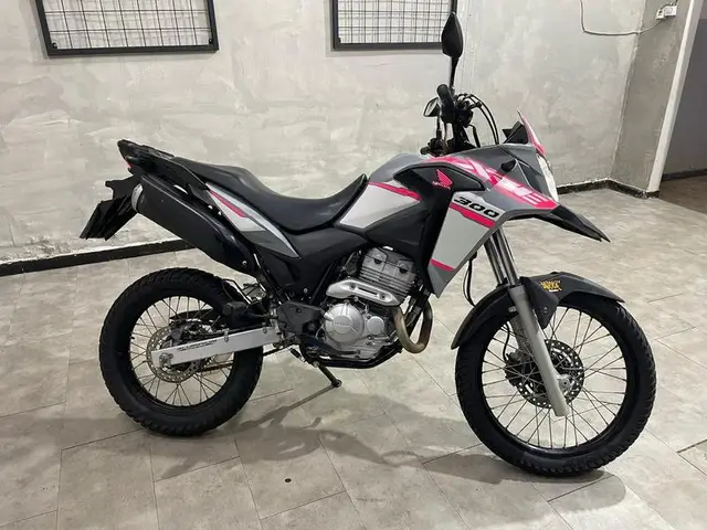 Moto Honda XRE 300 2023 ABS