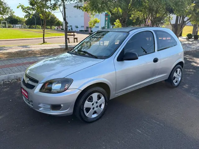 Carro Chevrolet Celta 2014 LS 1.0 (Flex) 2p