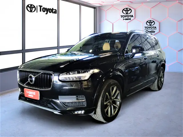 Carro Volvo XC90 2018 2.0 D5 Momentum AWD
