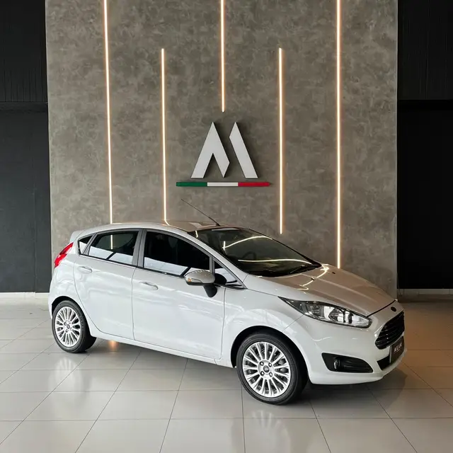 Carro Ford New Fiesta Hatch 2015 New Fiesta Titanium 1.6 16V