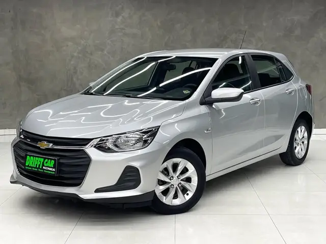 Carro Chevrolet Onix Plus 2023 LT 1.0