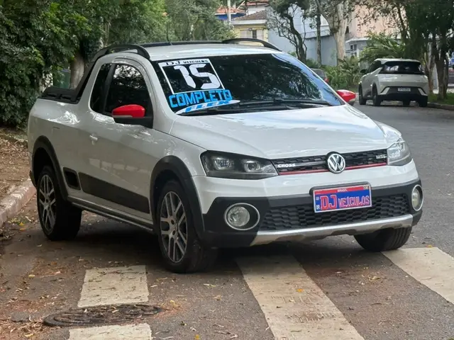 Carro Volkswagen Saveiro 2015 Cross 1.6 16v MSI CE (Flex)