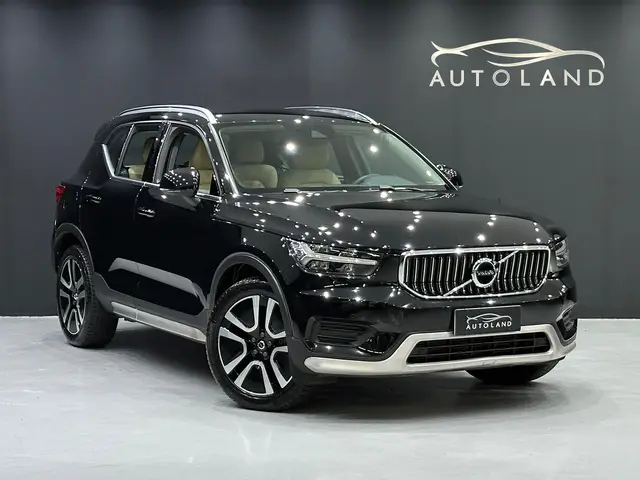 Carro Volvo XC40 Momentum 2021 T-5 HÍBRIDO MOMENTUM 1.5 262cv FWD