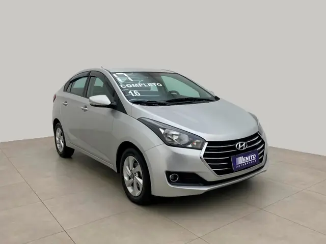 Carro Hyundai HB20S 2017 1.6 Comfort Plus (Flex)