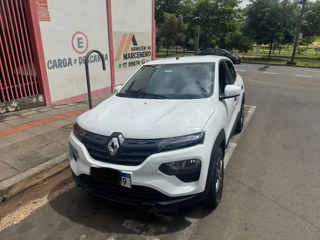 Carro Renault Kwid 2024 Intense 1.0 12v SCe (Flex)
