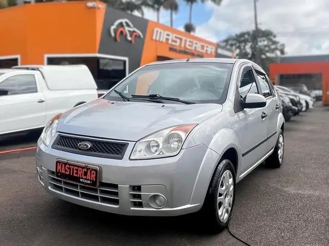 Carro Ford Fiesta Sedan 2010 1.0 (Flex)