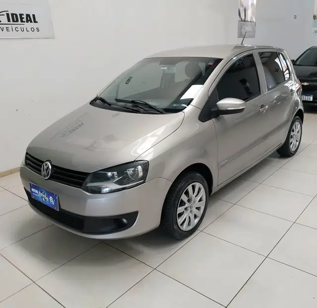 Carro Volkswagen Saveiro 2012 CL 1.8