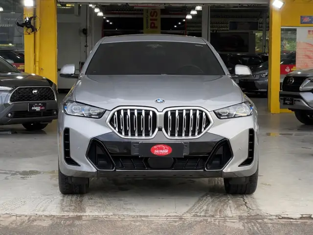 Carro BMW X6 2025 M Competition 4.4 Turbo (Aut.) (Híb.)