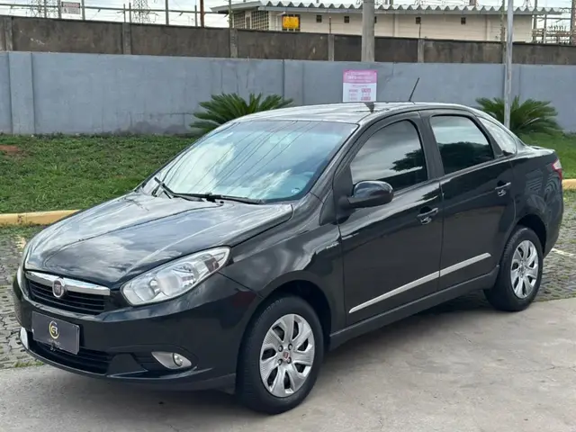 Carro Fiat Grand Siena 2015 Essence 1.6 16V (Flex)
