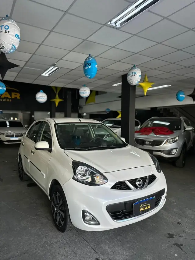 Carro Nissan March 2016 1.6 16V SL (Flex)