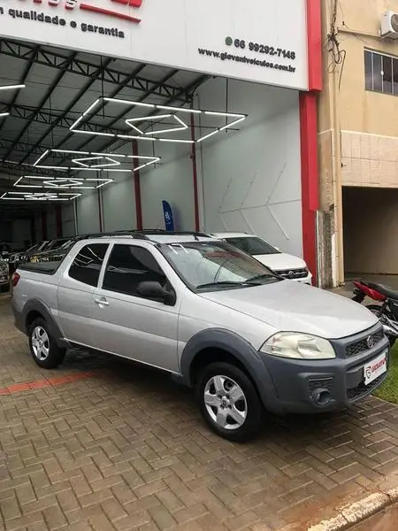 Carro Fiat Strada 2017 Working 1.4 (Flex)
