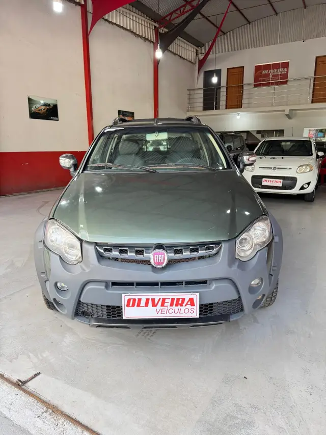 Carro Fiat Strada 2014 Adv.1.8 16V Dualogic Flex CD