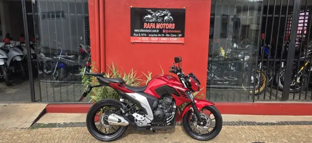 Moto Yamaha YS 250 Fazer 2022 ABS